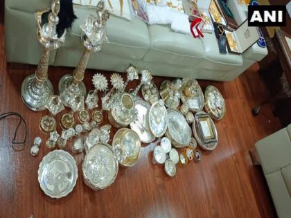Gold, silver, diamonds recovered in Bengaluru ACB raid | Gold, silver, diamonds recovered in Bengaluru ACB raid