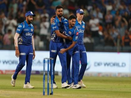 IPL 2022: Zaheer Khan feels MI need to focus on 'close situations' of game | IPL 2022: Zaheer Khan feels MI need to focus on 'close situations' of game