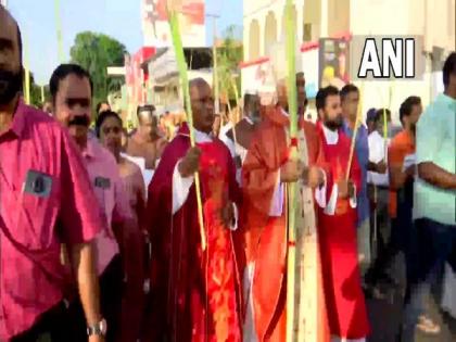 Devotees in Kerala take out processions on Palm Sunday | Devotees in Kerala take out processions on Palm Sunday Devotees in Kerala take out processions on Palm Sunday | Devotees in Kerala take out processions on Palm Sunday