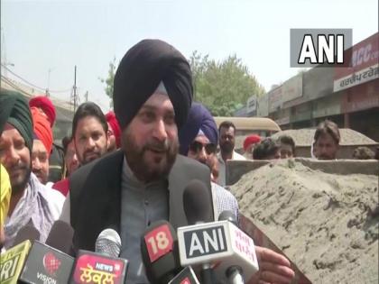 Make policies that you can implement: Navjot Sidhu slams AAP-led Punjab govt | Make policies that you can implement: Navjot Sidhu slams AAP-led Punjab govt