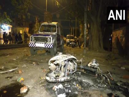 Jahangirpuri violence: Amit Shah asks Delhi Police Commissioner to maintain law and order | Jahangirpuri violence: Amit Shah asks Delhi Police Commissioner to maintain law and order Jahangirpuri violence: Amit Shah asks Delhi Police Commissioner to maintain law and order | Jahangirpuri violence: Amit Shah asks Delhi Police Commissioner to maintain law and order