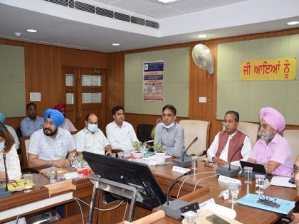 Punjab govt curbs use of plastic products in Health Ministry events | Punjab govt curbs use of plastic products in Health Ministry events Punjab govt curbs use of plastic products in Health Ministry events | Punjab govt curbs use of plastic products in Health Ministry events