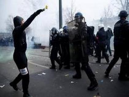 22 detained during anti-security law protests in Paris | 22 detained during anti-security law protests in Paris 22 detained during anti-security law protests in Paris | 22 detained during anti-security law protests in Paris