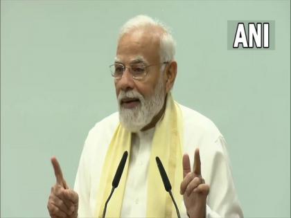 PM Modi says 'Atmanirbhar Bharat' at core of Shri Narayana Guru's philosophy | PM Modi says 'Atmanirbhar Bharat' at core of Shri Narayana Guru's philosophy