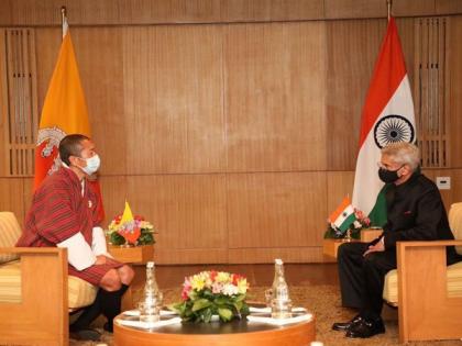 Jaishankar discusses global scenario, bilateral cooperations with Bhutanese PM | Jaishankar discusses global scenario, bilateral cooperations with Bhutanese PM