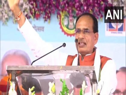 Madhya Pradesh govt to plant trees on banks of Narmada: CM Chouhan | Madhya Pradesh govt to plant trees on banks of Narmada: CM Chouhan Madhya Pradesh govt to plant trees on banks of Narmada: CM Chouhan | Madhya Pradesh govt to plant trees on banks of Narmada: CM Chouhan