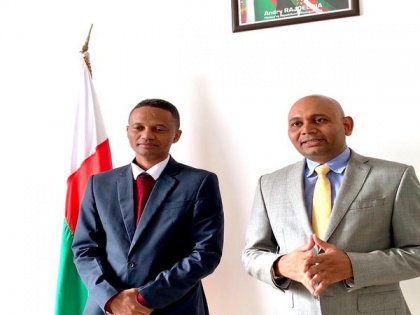 Indian Amb Abhay Kumar discusses cooperation with Madagascar in mining sector | Indian Amb Abhay Kumar discusses cooperation with Madagascar in mining sector