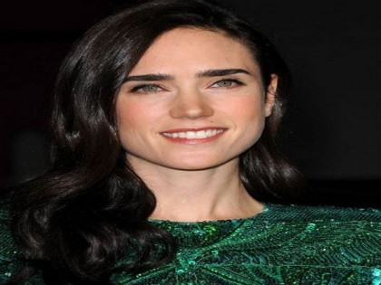 Jennifer Connelly talks about working with Tom Cruise in 'Top Gun: Maverick' | Jennifer Connelly talks about working with Tom Cruise in 'Top Gun: Maverick'