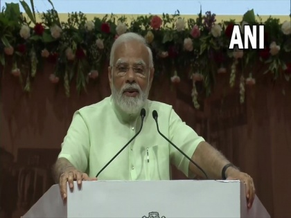 Prices of fertilizers up due to pandemic, war but government did not let farmers suffer: PM Modi | Prices of fertilizers up due to pandemic, war but government did not let farmers suffer: PM Modi