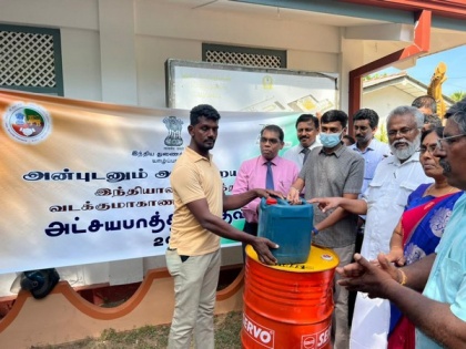 Sri Lanka distributes India's consignment of 1,500 litres of kerosene among fishermen | Sri Lanka distributes India's consignment of 1,500 litres of kerosene among fishermen