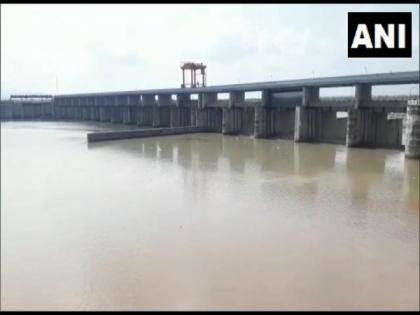 River bed of Hathni Kund barrage sinks by 14 meters, sewer to be built 500 meters below | River bed of Hathni Kund barrage sinks by 14 meters, sewer to be built 500 meters below River bed of Hathni Kund barrage sinks by 14 meters, sewer to be built 500 meters below | River bed of Hathni Kund barrage sinks by 14 meters, sewer to be built 500 meters below