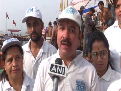 Inspired by PM Modi, Namami Gange volunteers clean Ganga ghat in Varanasi daily | Inspired by PM Modi, Namami Gange volunteers clean Ganga ghat in Varanasi daily Inspired by PM Modi, Namami Gange volunteers clean Ganga ghat in Varanasi daily | Inspired by PM Modi, Namami Gange volunteers clean Ganga ghat in Varanasi daily