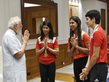 PM Modi lauds World Boxing C'ship winners Zareen, Manisha and Parveen for making country proud | PM Modi lauds World Boxing C'ship winners Zareen, Manisha and Parveen for making country proud