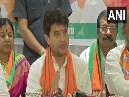 No compromise on passenger safety, says Jyotiraditya Scindia on repeated snags in aircraft | No compromise on passenger safety, says Jyotiraditya Scindia on repeated snags in aircraft