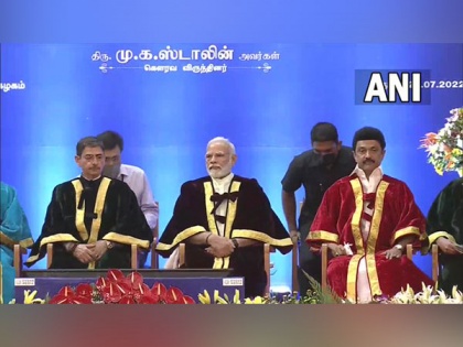 PM Modi attends 42nd convocation of Anna University in Chennai | PM Modi attends 42nd convocation of Anna University in Chennai