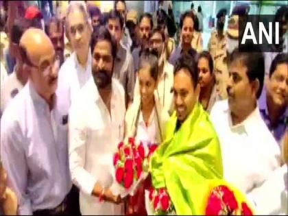 CWG 2022: Gold medallist Sreeja Akula receives grand welcome at Hyderabad airport | CWG 2022: Gold medallist Sreeja Akula receives grand welcome at Hyderabad airport