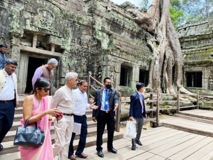 Jaishankar visits 12th century Ta Prohm Temple in Cambodia | Jaishankar visits 12th century Ta Prohm Temple in Cambodia