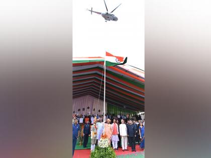 I-Day 2022: Yogi Adityanath hoists tricolour in Lucknow | I-Day 2022: Yogi Adityanath hoists tricolour in Lucknow