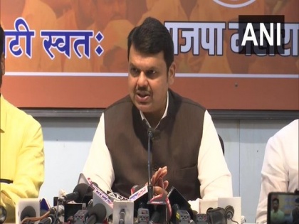 Shocking that Usmani not arrested yet for his remarks: Fadnavis | Shocking that Usmani not arrested yet for his remarks: Fadnavis