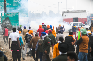 Punjab objects to dropping of tear gas shells by Haryana | Punjab objects to dropping of tear gas shells by Haryana