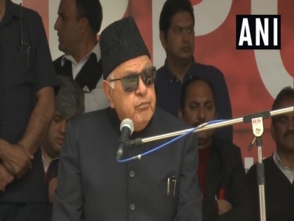 Farooq Abdullah releases Rs 1 crore from his MPLAD fund to combat COVID-19 | Farooq Abdullah releases Rs 1 crore from his MPLAD fund to combat COVID-19