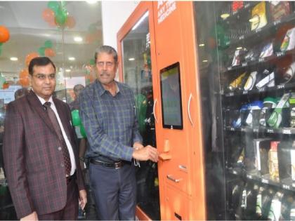 Legendary Indian cricketer Kapil Dev inaugurated India's first medicine dispensing machine (Any-Time Medicine (ATM) at the DavaIndia Generic Pharmacy store - Pal, Surat | Legendary Indian cricketer Kapil Dev inaugurated India's first medicine dispensing machine (Any-Time Medicine (ATM) at the DavaIndia Generic Pharmacy store - Pal, Surat
