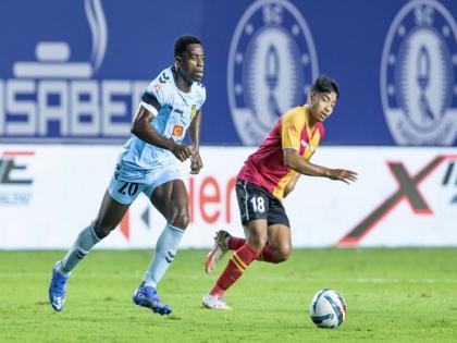 ISL: Ogbeche's hat-trick against East Bengal sends Hyderabad to top | ISL: Ogbeche's hat-trick against East Bengal sends Hyderabad to top