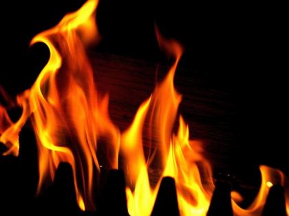 Delhi: Fire breaks out at Mangolpuri shoe factory | Delhi: Fire breaks out at Mangolpuri shoe factory