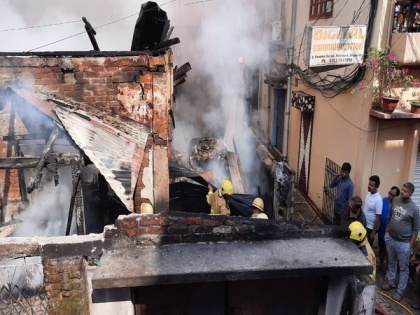 WB: Massive fire at toy godown in Siliguri under control | WB: Massive fire at toy godown in Siliguri under control