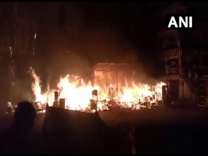 Fire at Shaheen Bagh doused | Fire at Shaheen Bagh doused
