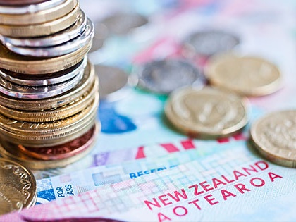 New Zealand households spend more, save less | New Zealand households spend more, save less
