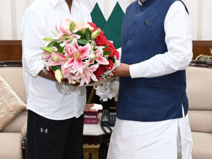 Rajinikanth meets Jharkhand Guv, visits Rajrappa temple post 'Jailer' success | Rajinikanth meets Jharkhand Guv, visits Rajrappa temple post 'Jailer' success
