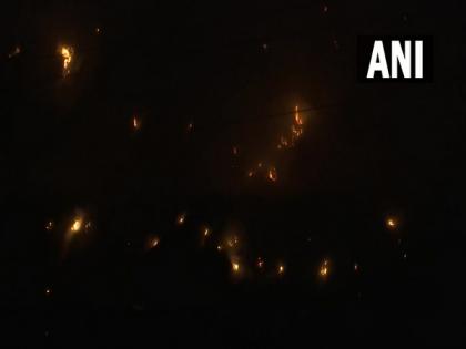 Fire at dumping yard in Delhi's Ghazipur continues to rage | Fire at dumping yard in Delhi's Ghazipur continues to rage