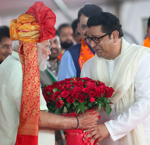 BJP sees political gains by betting big on Raj for claiming Balasaheb Thackeray's legacy, Hindutva focus | BJP sees political gains by betting big on Raj for claiming Balasaheb Thackeray's legacy, Hindutva focus