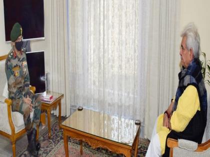 Lt Gen MV Suchindra Kumar meets J-K LG Manoj Sinha, discusses security issues | Lt Gen MV Suchindra Kumar meets J-K LG Manoj Sinha, discusses security issues