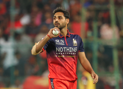 IPL 2026: 'Lot of players complete their quota and leave, but Bhuvi is not like that,' says Chawla | IPL 2026: 'Lot of players complete their quota and leave, but Bhuvi is not like that,' says Chawla