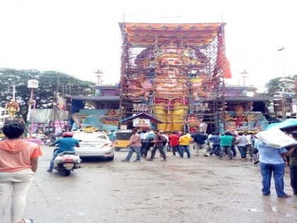 Hyderabad: Tallest idol of Lord Ganesh weighing 50 tonnes ready for devotees | Hyderabad: Tallest idol of Lord Ganesh weighing 50 tonnes ready for devotees