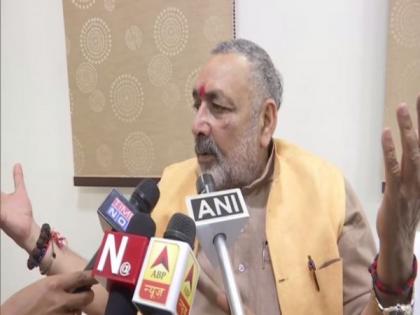 Congress looted the taxpayers, says Giriraj Singh | Congress looted the taxpayers, says Giriraj Singh