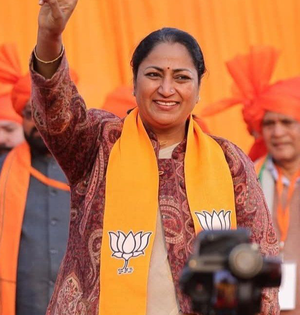 BJP's Rekha Gupta to take oath as Delhi CM today at Ramlila Maidan | BJP's Rekha Gupta to take oath as Delhi CM today at Ramlila Maidan BJP's Rekha Gupta to take oath as Delhi CM today at Ramlila Maidan | BJP's Rekha Gupta to take oath as Delhi CM today at Ramlila Maidan
