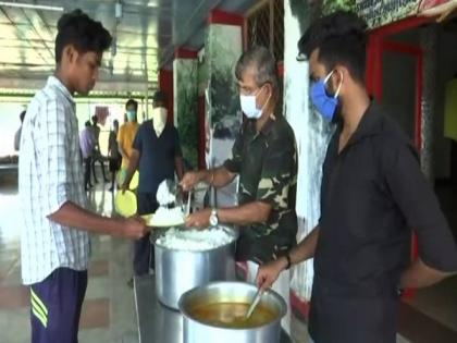 Goa Youth hostel turns shelter for tourists, labourers stuck amid lockdown | Goa Youth hostel turns shelter for tourists, labourers stuck amid lockdown Goa Youth hostel turns shelter for tourists, labourers stuck amid lockdown | Goa Youth hostel turns shelter for tourists, labourers stuck amid lockdown