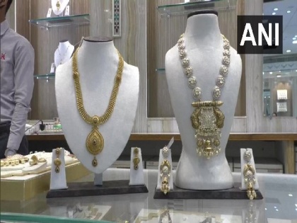 Revenue of gold jewellery retailers seen up 12 to 14 pc: Crisil | Revenue of gold jewellery retailers seen up 12 to 14 pc: Crisil