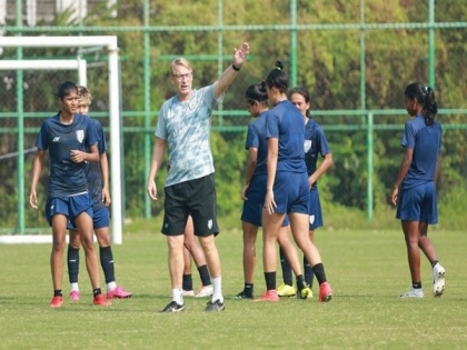 Women's Asian Cup India: Coach Dennerby wants India to play 'together as a unit' | Women's Asian Cup India: Coach Dennerby wants India to play 'together as a unit'