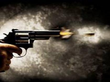 Man shot dead in Rohini, crime captured on CCTV camera | Man shot dead in Rohini, crime captured on CCTV camera Man shot dead in Rohini, crime captured on CCTV camera | Man shot dead in Rohini, crime captured on CCTV camera
