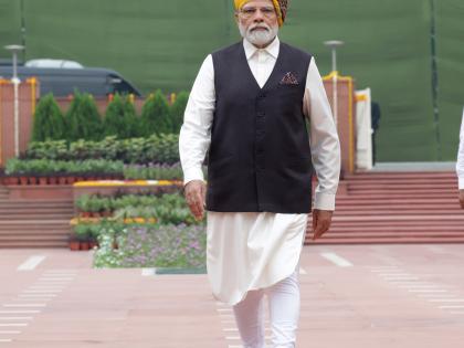 PM Modi wears bandhani print Rajasthani headgear for I-Day celebrations | PM Modi wears bandhani print Rajasthani headgear for I-Day celebrations
