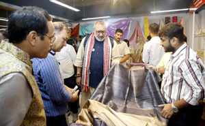 Nigeria seeks textile revival, industrial partnership in high-level talks with India | Nigeria seeks textile revival, industrial partnership in high-level talks with India