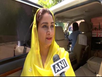 Harsimrat Badal urges PM to bring back stranded pilgrims to Punjab through special trains | Harsimrat Badal urges PM to bring back stranded pilgrims to Punjab through special trains Harsimrat Badal urges PM to bring back stranded pilgrims to Punjab through special trains | Harsimrat Badal urges PM to bring back stranded pilgrims to Punjab through special trains