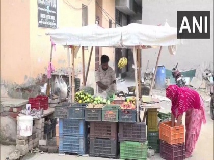 Man sells vegetables after losing job during COVID-19 in Haryana | Man sells vegetables after losing job during COVID-19 in Haryana