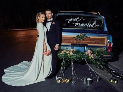 Hilary reminisces her wedding with Matthew, shares picture | Hilary reminisces her wedding with Matthew, shares picture