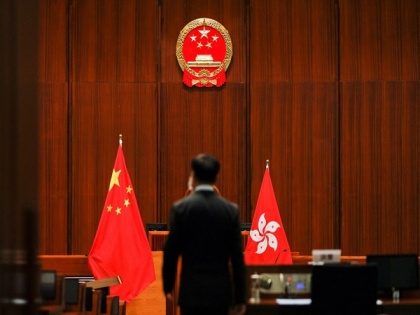 "Pro-Beijing" lawmakers sworn-in to Hong Kong's Legislature | "Pro-Beijing" lawmakers sworn-in to Hong Kong's Legislature