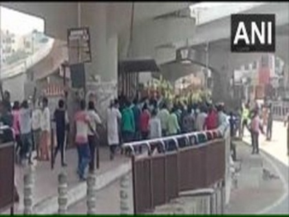 Stranded migrant workers hit Hyderabad streets, demanding to be sent back home | Stranded migrant workers hit Hyderabad streets, demanding to be sent back home